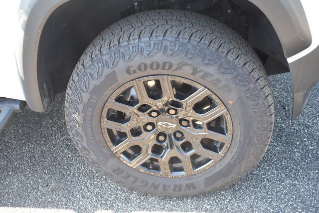 New 2026 Chevrolet Colorado Trail Boss AWD/4WD image 12