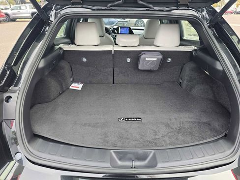 New 2025 Lexus UX 300h FWD image 18