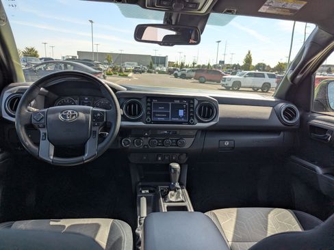 Used 2023 Toyota Tacoma TRD Off-Road AWD/4WD image 25