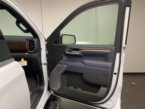 New 2026 Chevrolet Silverado 1500 High Country w/ Technology Package image 24