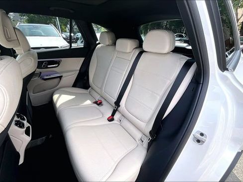Certified 2026 Mercedes-Benz GLC 300 4MATIC image 17