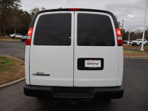 Used 2021 Chevrolet Express 2500 Extended w/ Driver Convenience Package image 15