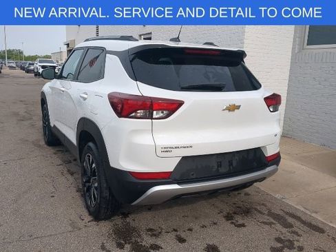 Used 2023 Chevrolet TrailBlazer LT w/ Convenience Package AWD/4WD image 4
