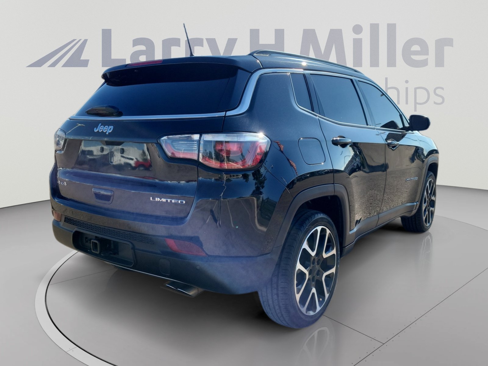 Used 2021 Jeep Compass Limited w/ Sun and Sound Group AWD/4WD image 5