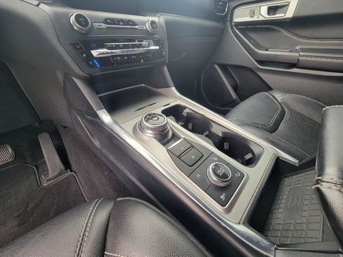 Used 2020 Ford Explorer ST w/ ST Street Pack AWD/4WD image 24