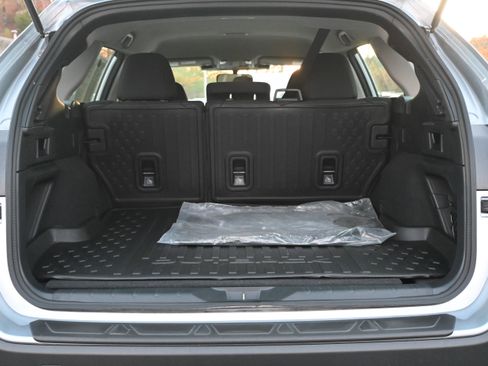 Certified 2025 Subaru Outback image 32