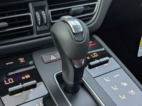 New 2025 Porsche Macan S image 19