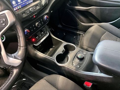 Used 2018 GMC Terrain SLE w/ Driver Convenience Package image 14