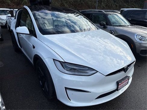 Used 2022 Tesla Model X Plaid image 14
