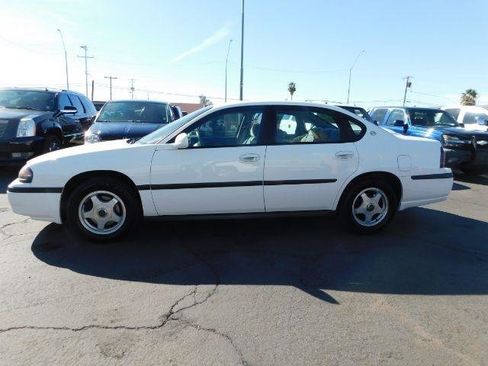 Used 2003 Chevrolet Impala Sedan w/ Preferred Equipment Group image 4