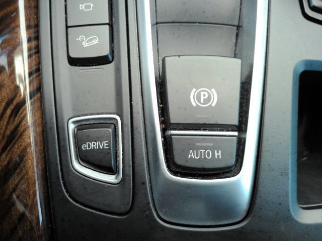 Used 2017 BMW X5 xDrive40e AWD/4WD image 52