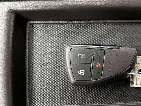 Used 2025 Chevrolet Silverado 1500 W/T image 20