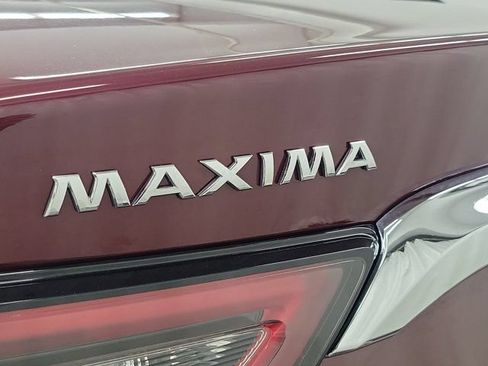 Used 2021 Nissan Maxima 3.5 SV w/ Floor Mat Group FWD image 9