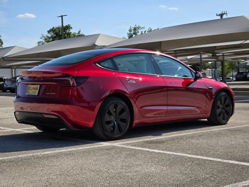 Used 2025 Tesla Model 3 Long Range AWD/4WD image 3