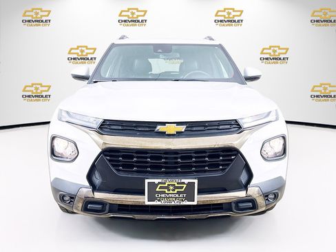 Used 2023 Chevrolet TrailBlazer ACTIV FWD image 2