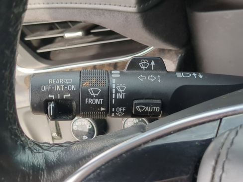 Used 2016 Cadillac Escalade ESV Platinum image 34