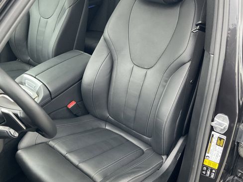 Used 2019 BMW X5 xDrive40i w/ Executive Package image 6