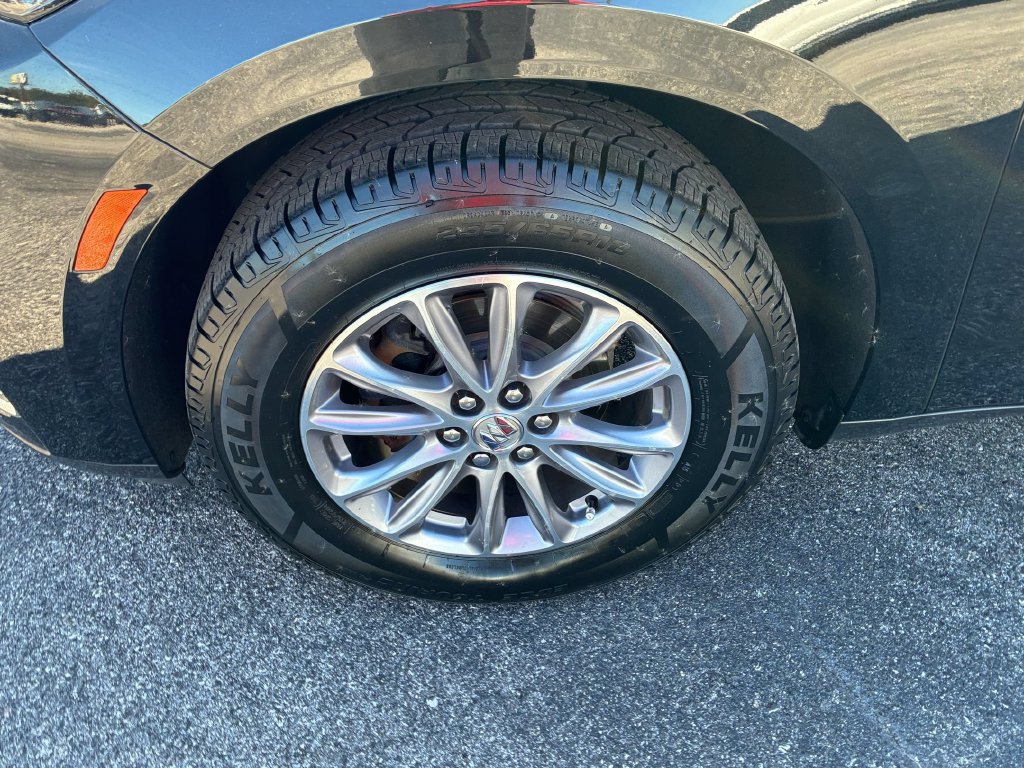 Used 2023 Buick Enclave Essence FWD image 10