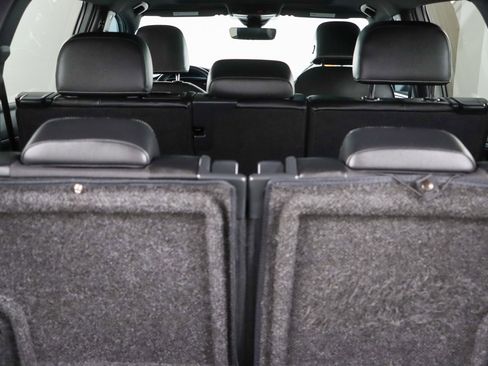 Used 2024 Volkswagen Tiguan SE R-Line FWD image 31