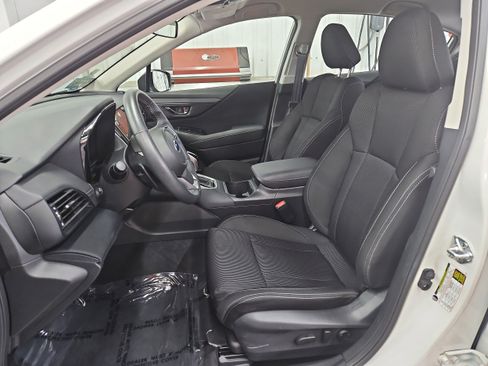 Used 2025 Subaru Legacy Premium AWD/4WD image 9