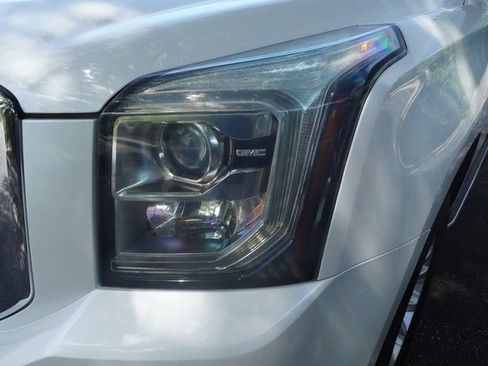 Used 2018 GMC Yukon SLT w/ Open Road Package AWD/4WD image 34