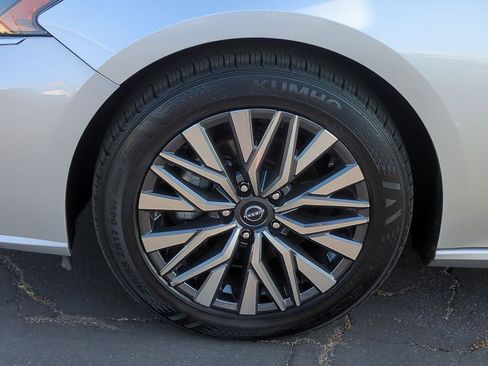 Certified 2023 Nissan Altima 2.5 SV image 27