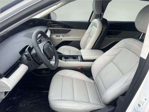 New 2026 Lincoln Nautilus Premier w/ Equipment Group 102A AWD/4WD image 9