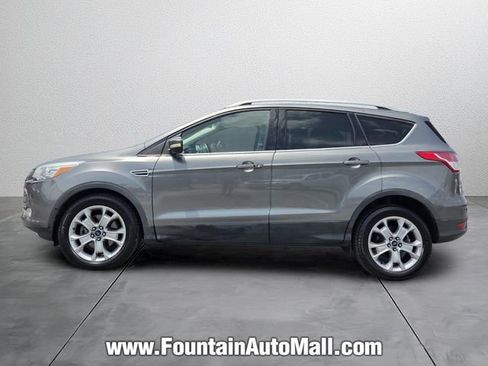 Used 2014 Ford Escape Titanium w/ Equipment Group 401A AWD/4WD image 2