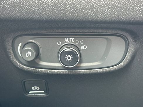 Certified 2021 GMC Terrain SLE image 35