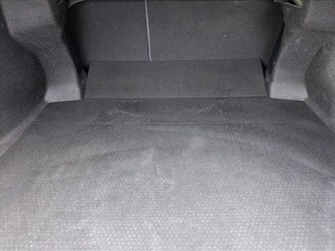 Used 2022 Toyota Camry SE image 6