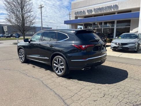 Certified 2023 Acura MDX SH-AWD w/ Technology Package image 9