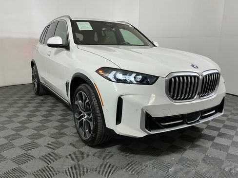 Certified 2024 BMW X5 sDrive40i w/ Parking Assistance Package RWD image 4