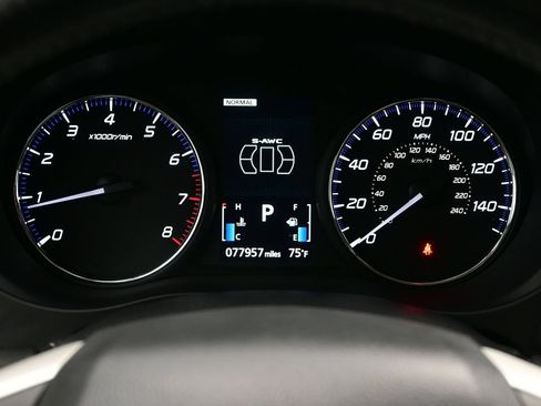 Used 2015 Mitsubishi Outlander SE AWD/4WD image 27
