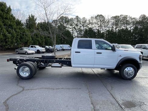 New 2026 RAM 5500 Tradesman w/ Chrome Appearance Group image 10