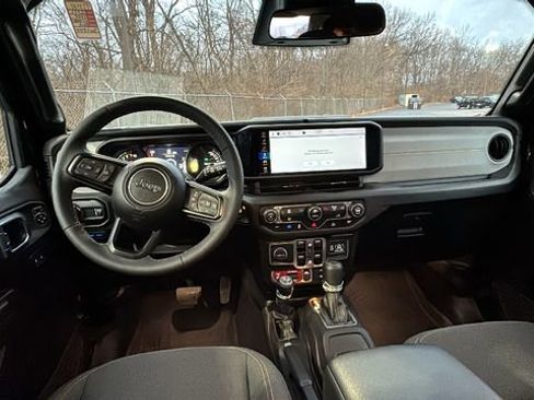 Used 2025 Jeep Wrangler Unlimited Sport S 4xe image 9