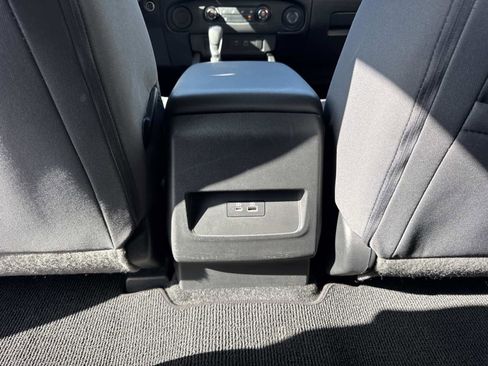 Used 2023 Nissan Frontier SV image 30