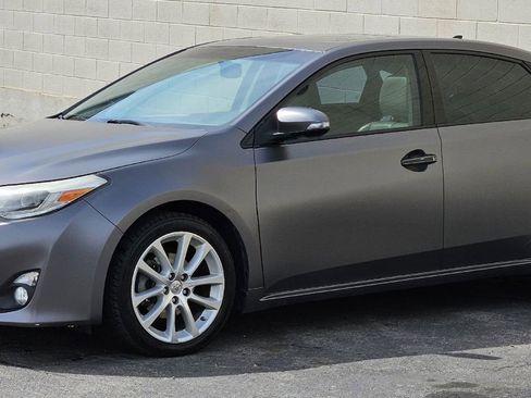 Used 2013 Toyota Avalon Limited FWD image 1