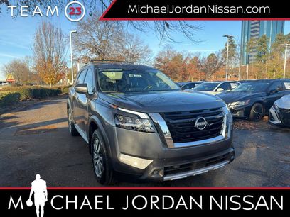 New 2025 Nissan Pathfinder SL
