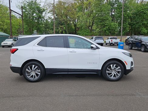 Used 2024 Chevrolet Equinox LT w/ LPO, Floor Liner Package AWD/4WD image 7