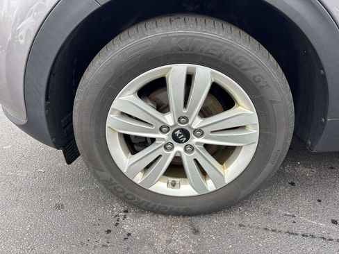 Used 2018 Kia Sportage LX image 5