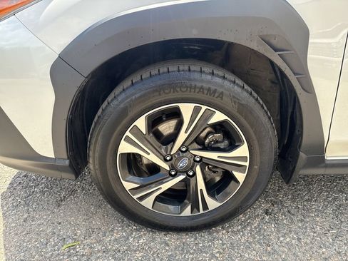 Used 2024 Subaru Crosstrek 2.0i Premium AWD/4WD image 11