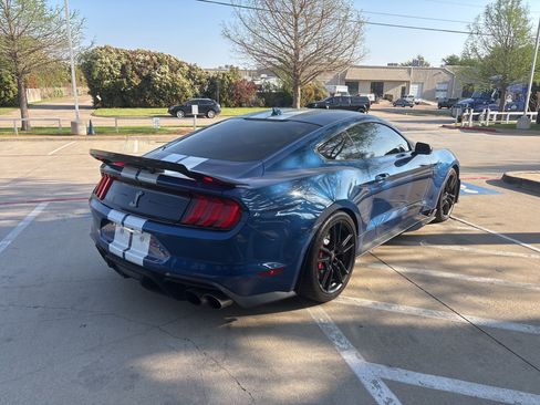 Used 2022 Ford Mustang Shelby GT500 w/ Technology Package image 8