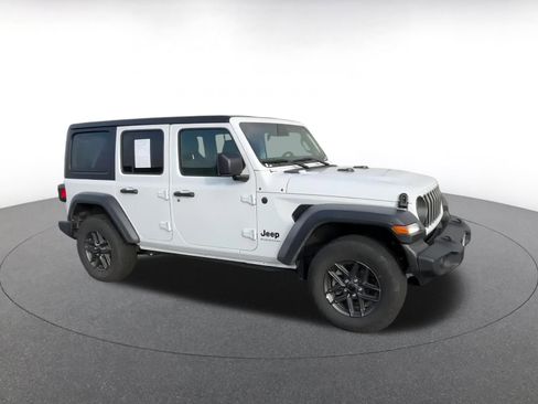 Used 2025 Jeep Wrangler Sport S image 2