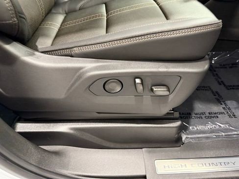 New 2026 Chevrolet Tahoe High Country image 24