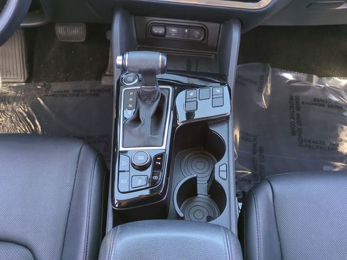 Certified 2023 Kia Sportage EX image 18