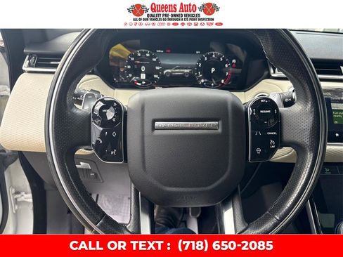 Used 2019 Land Rover Range Rover Velar R-Dynamic SE image 21