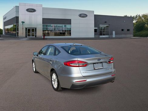 Used 2020 Ford Fusion SE FWD image 7