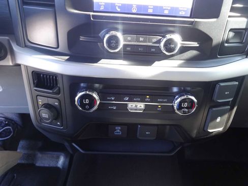 Used 2021 Ford F150 XLT w/ Equipment Group 301A Mid image 19