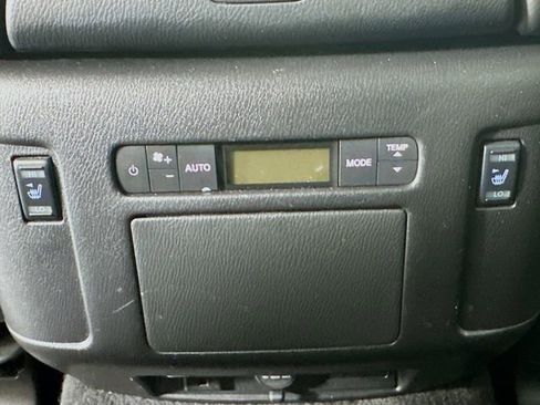 Used 2022 Nissan Armada Platinum w/ Captain's Chairs Package image 26