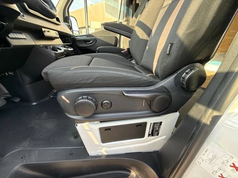 Used 2024 Mercedes-Benz Sprinter 2500 image 24